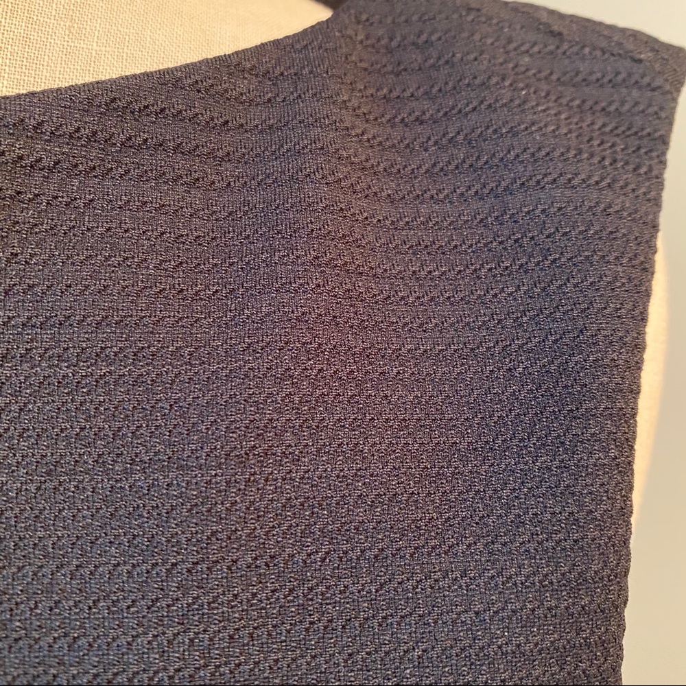 Cache Textured Sheath Dress - Picture 3 of 5